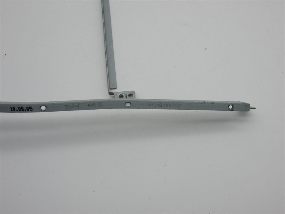 GRUNDİG GNB 1545A1 Notebook Menteşe