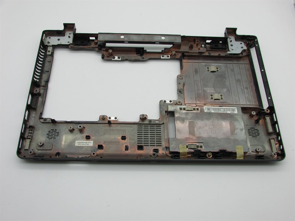 GRUNDİG GNB 1555A2 İ3 Notebook Alt Kasa