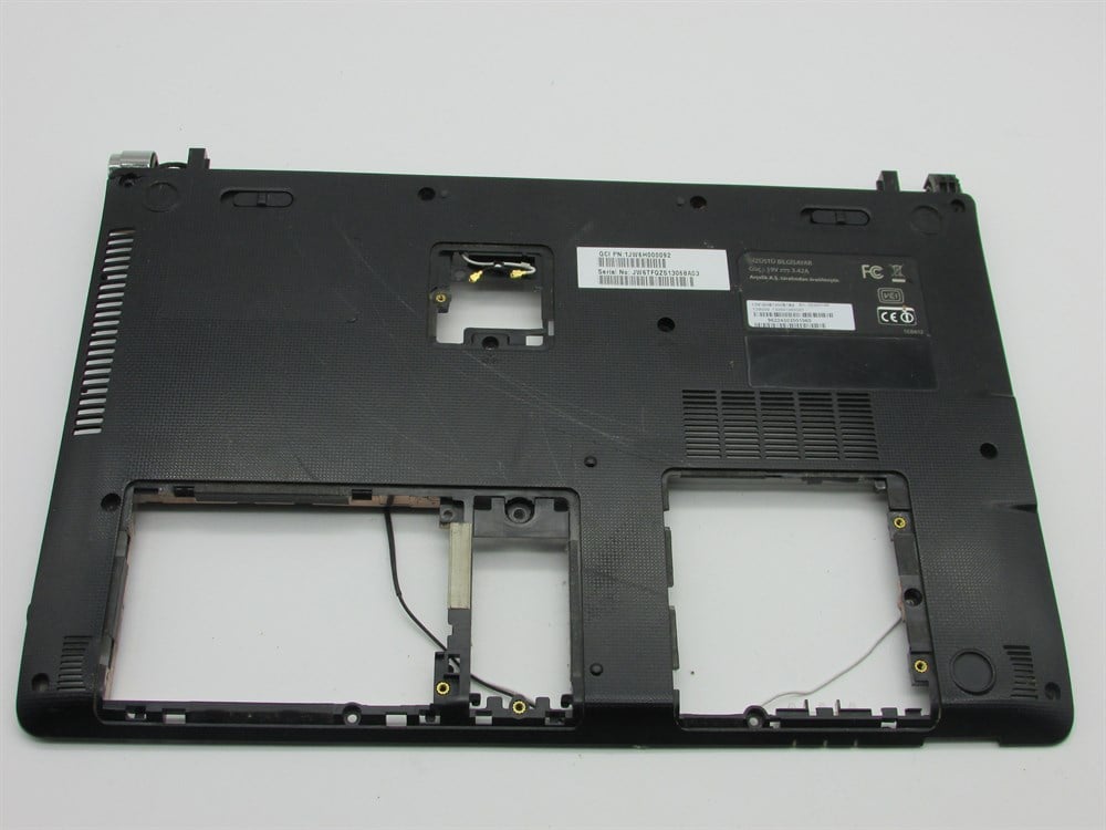 GRUNDİG GNB1450B1B8 Notebook Alt Kasa