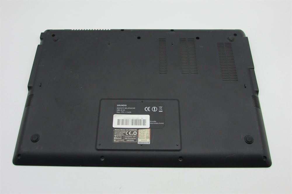 GRUNDİG UBS İ5 V2 Notebook Alt Kasa