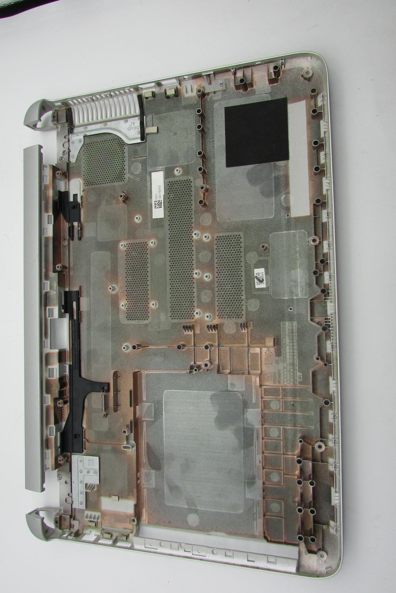 HP PAVİLİON 15-ab103nt Notebook Alt Kasa 