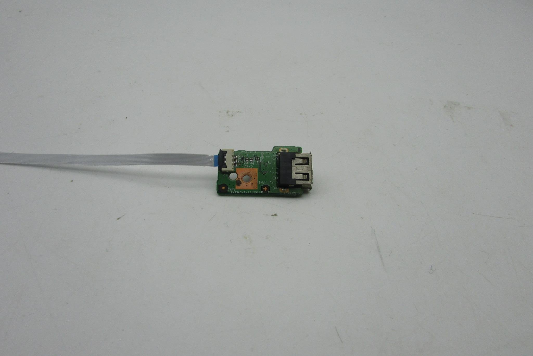 MSI 1681 Usb Soket