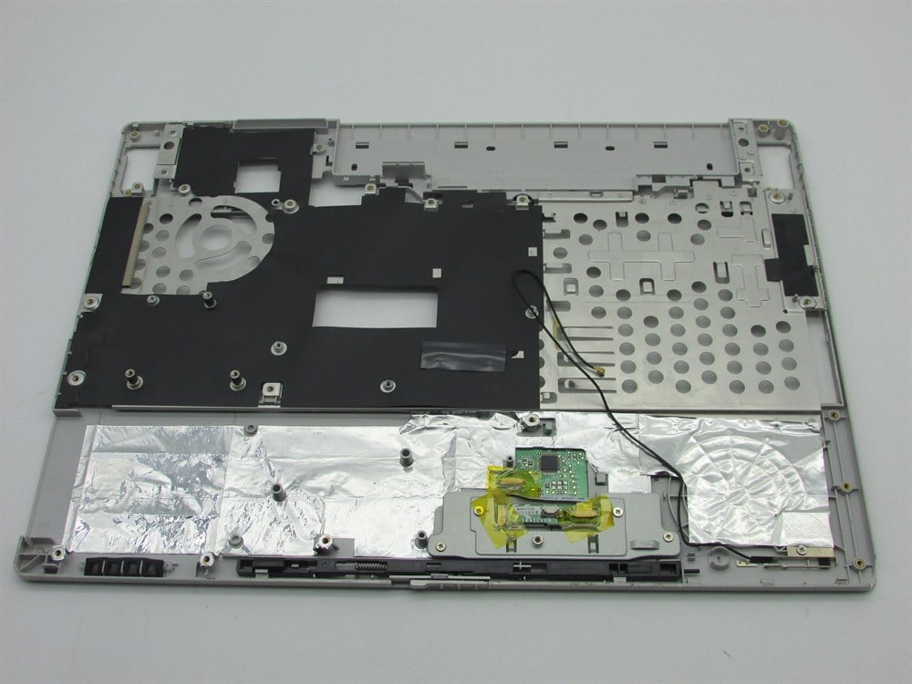 MSI NEC VERSA M370- FM370 Notebook Ust Kasa