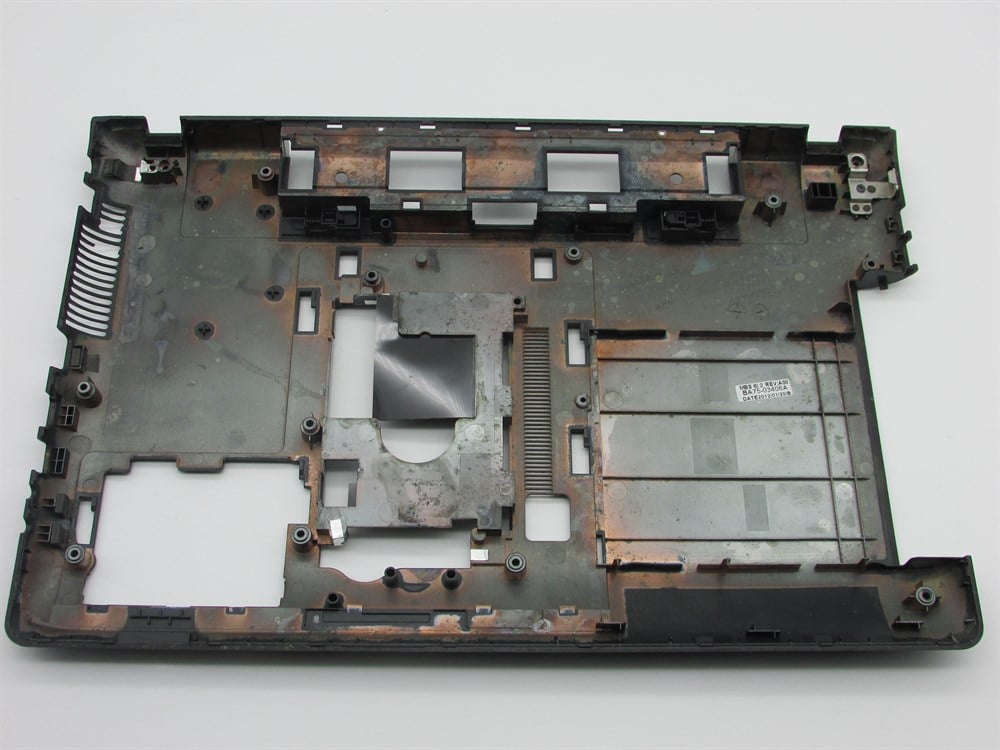 SAMSUNG 300E Notebook Alt Kasa