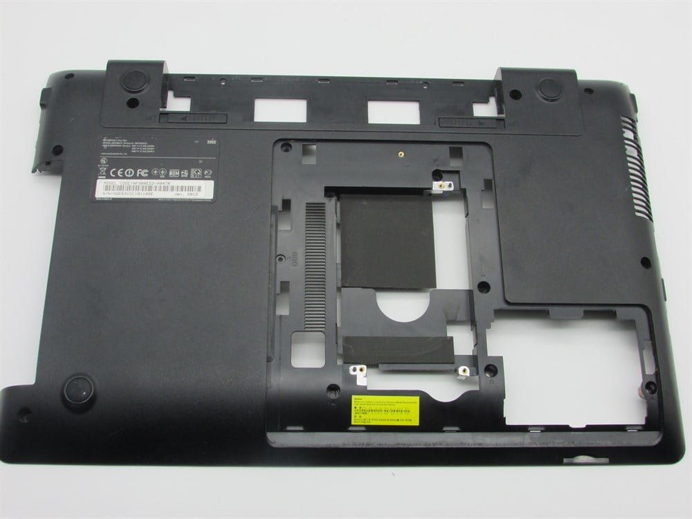 SAMSUNG 300E Notebook Alt Kasa