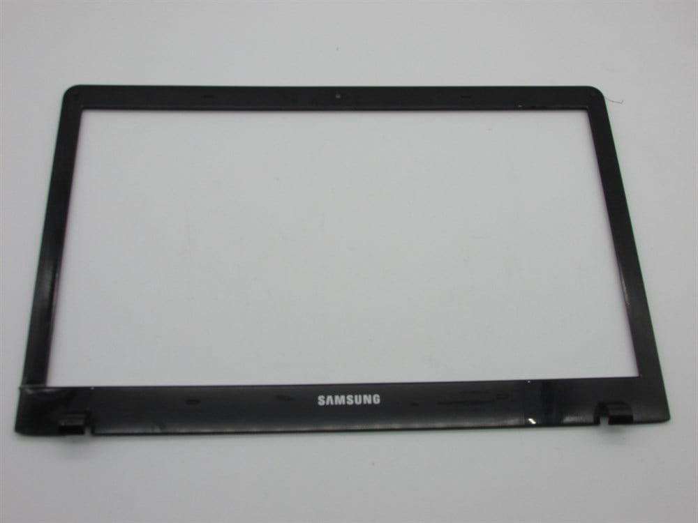 SAMSUNG NP270 Notebook Lcd Bezel On