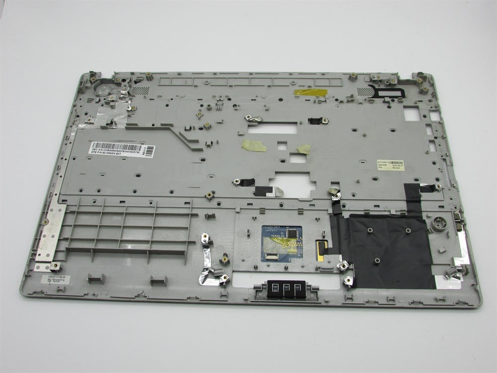 SAMSUNG RV511 Notebook Ust Kasa