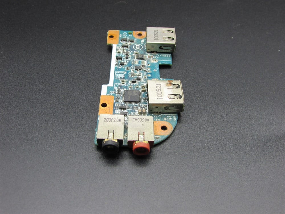 SONY VAİO PCG 71211M Notebook Usb Data Soket
