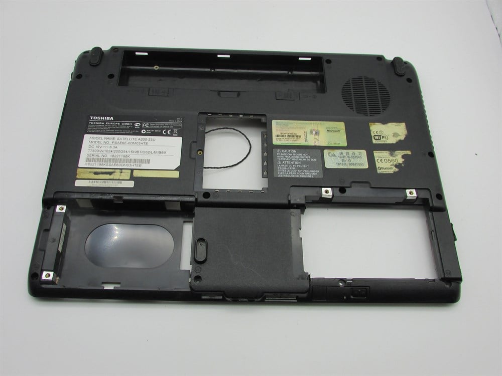 TOSHİBA A200-23U PSAE6E-0DM03HTE Notebook Alt Kasa
