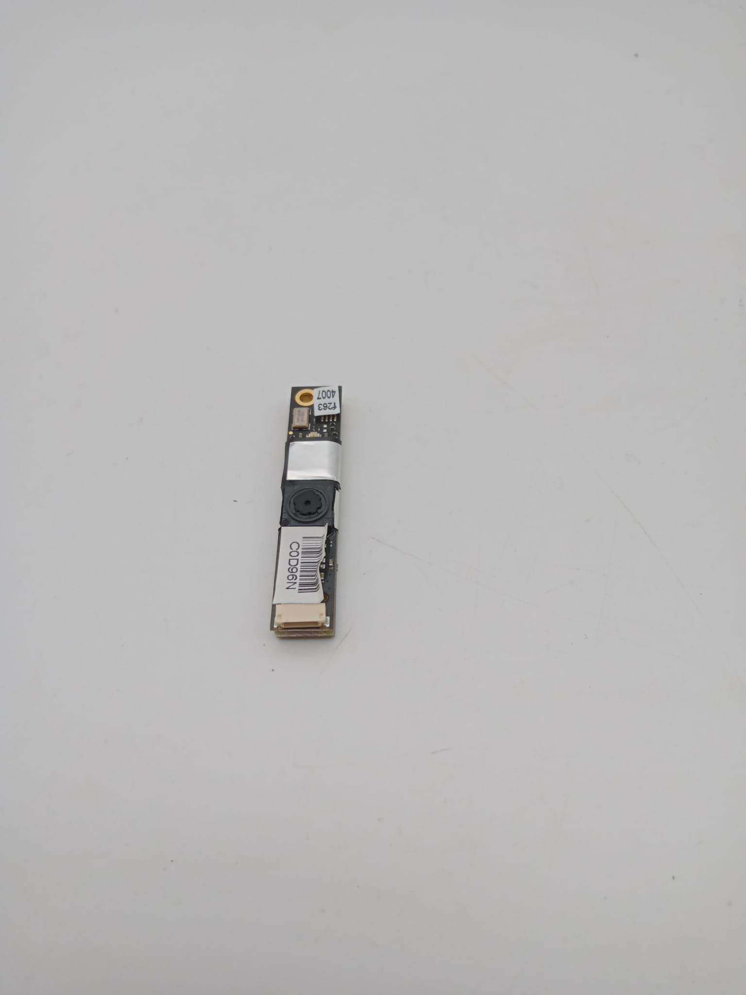 TOSHİBA NB 200 122 PLL25E 00M013TE Minibook Kamera