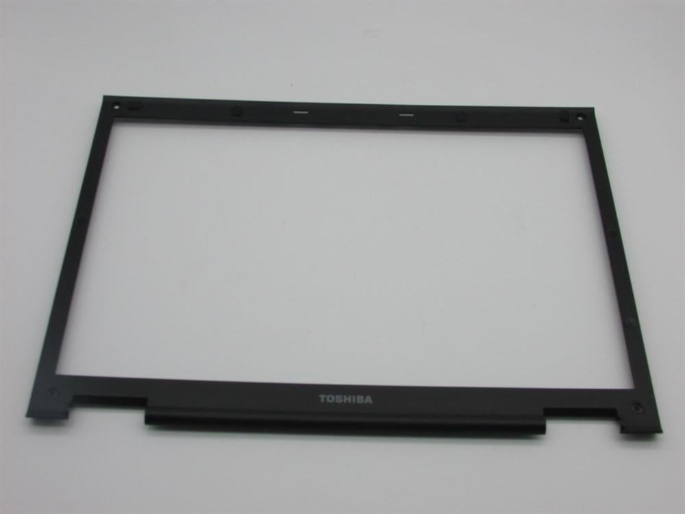 TOSHİBA SATELLİTE M70-340 PSM70E-02C00XTE Bezel On