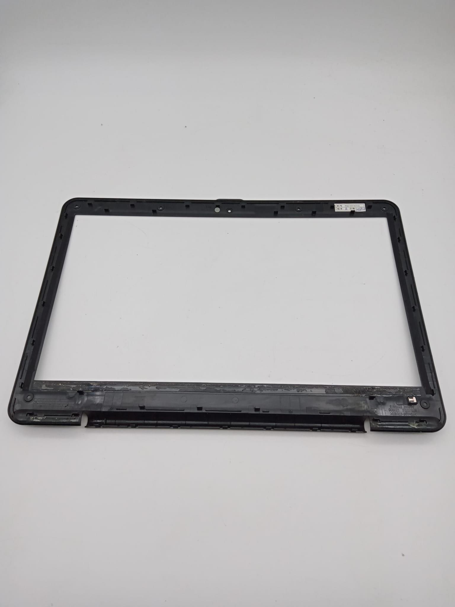 VESTEL D141UG02 Notebook Lcd Bezel Ön