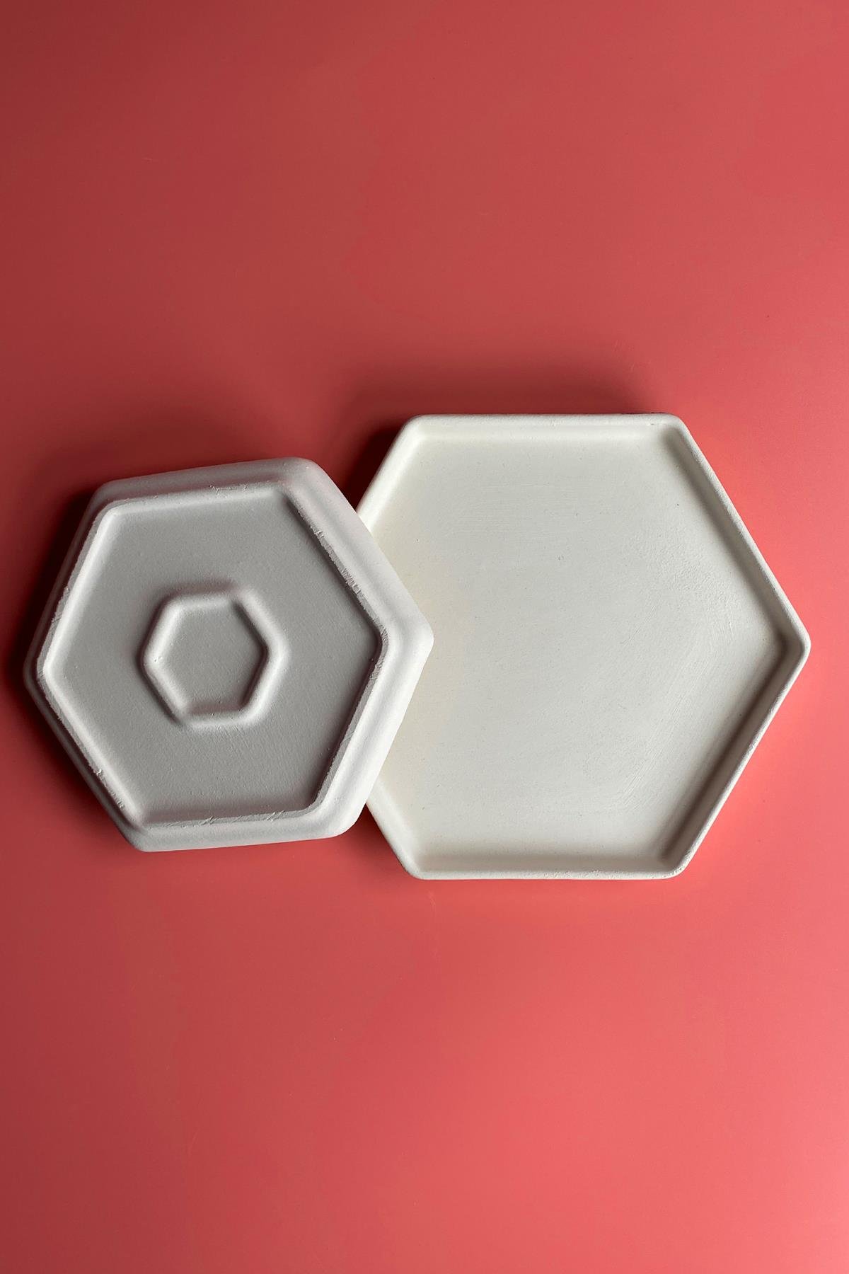 Шестиугольная тарелка керамическая Bisque