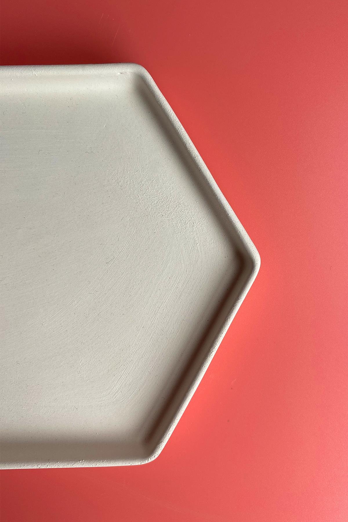 Шестиугольная тарелка керамическая Bisque