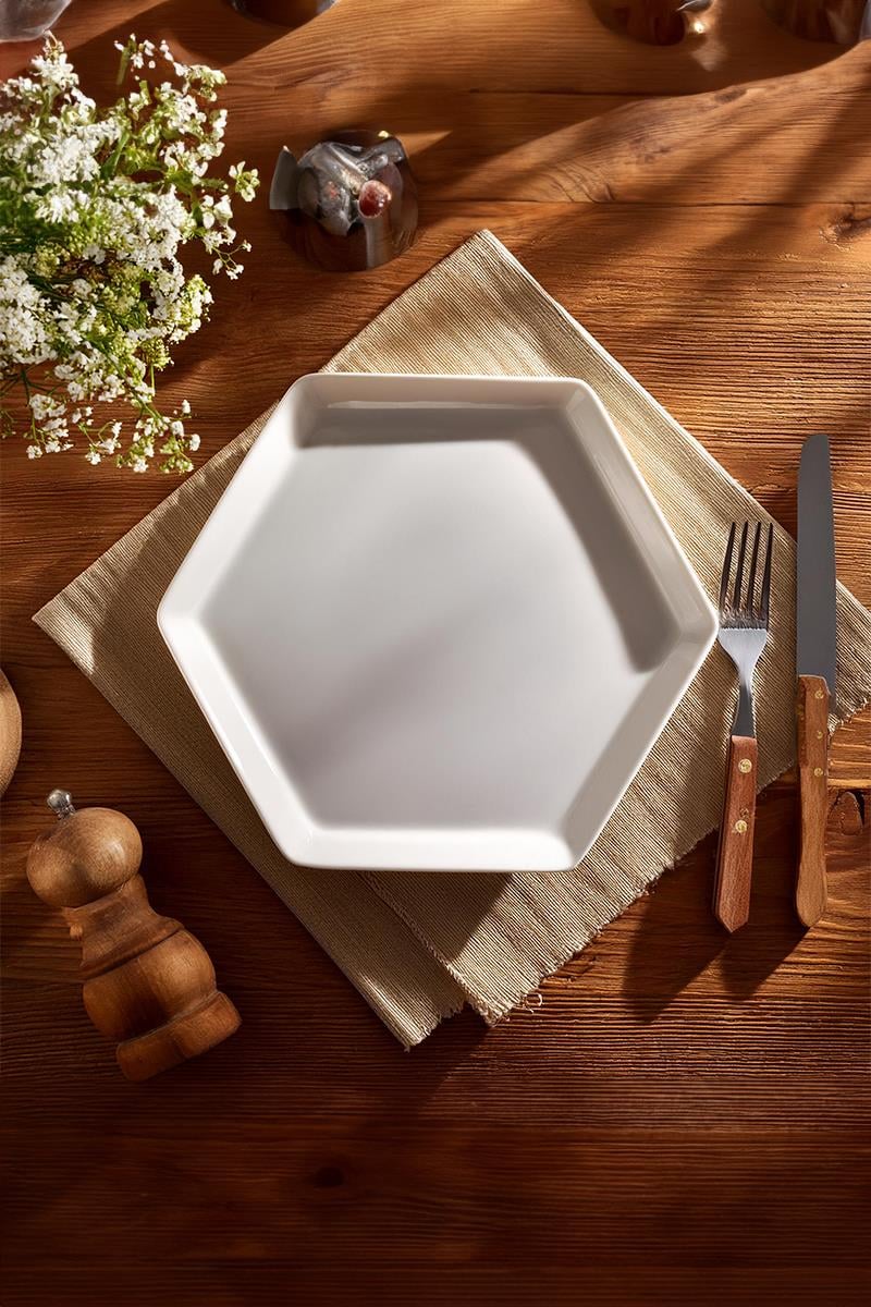 Шестиугольная тарелка керамическая Bisque