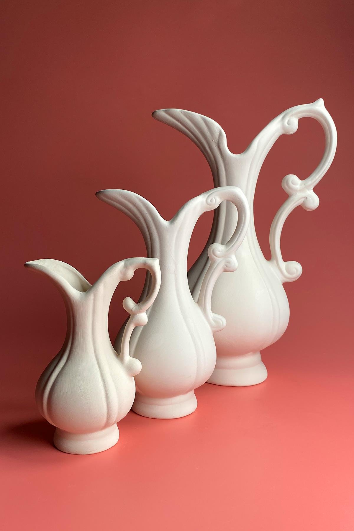 İtalian Vase Tile Bisque