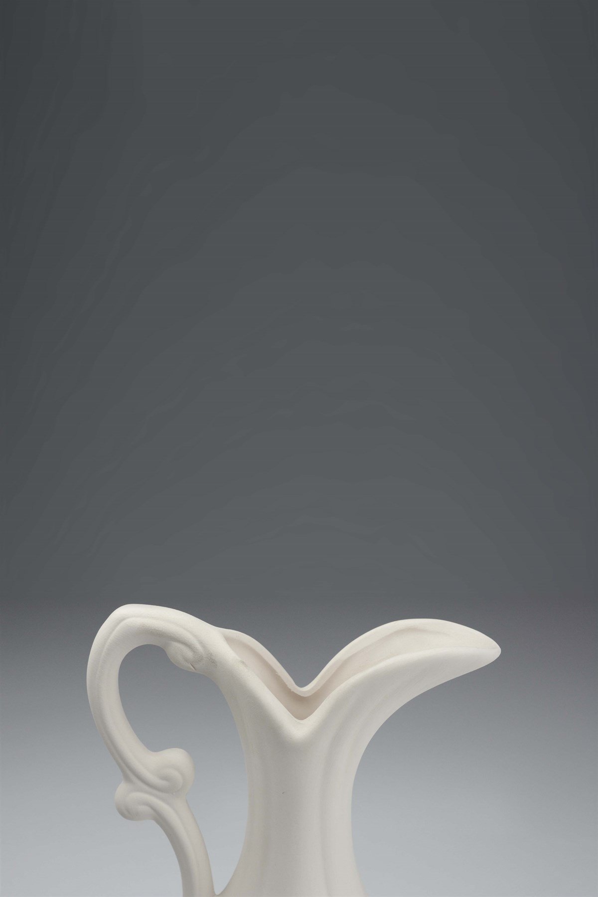 ITALIAN VASE | TILE BISQUE