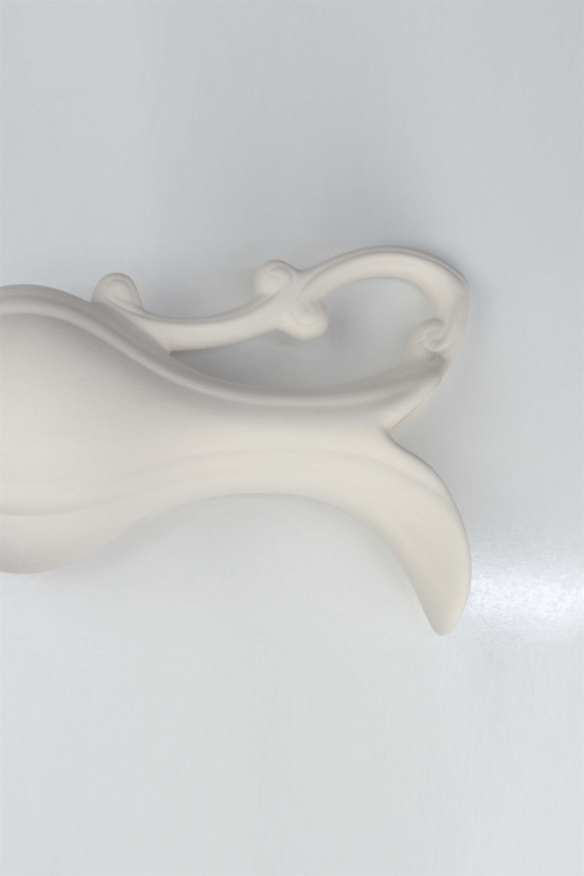 ITALIAN VASE | TILE BISQUE