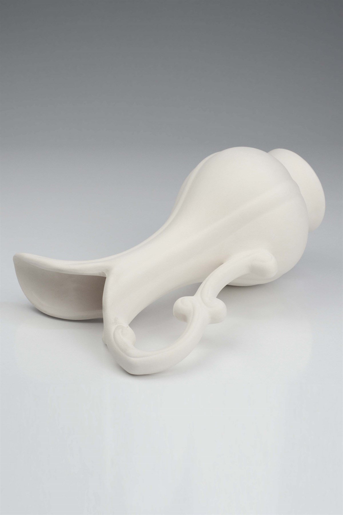 ITALIAN VASE | TILE BISQUE