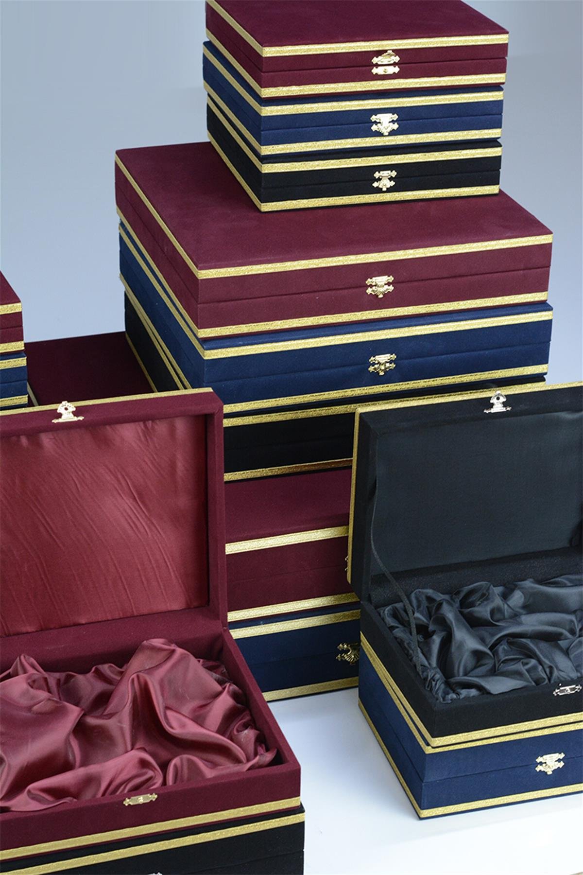 だ*ご様 LE VELVETS サイン入り特別BOX LE VELVETS サイン入りスペシャルBOX