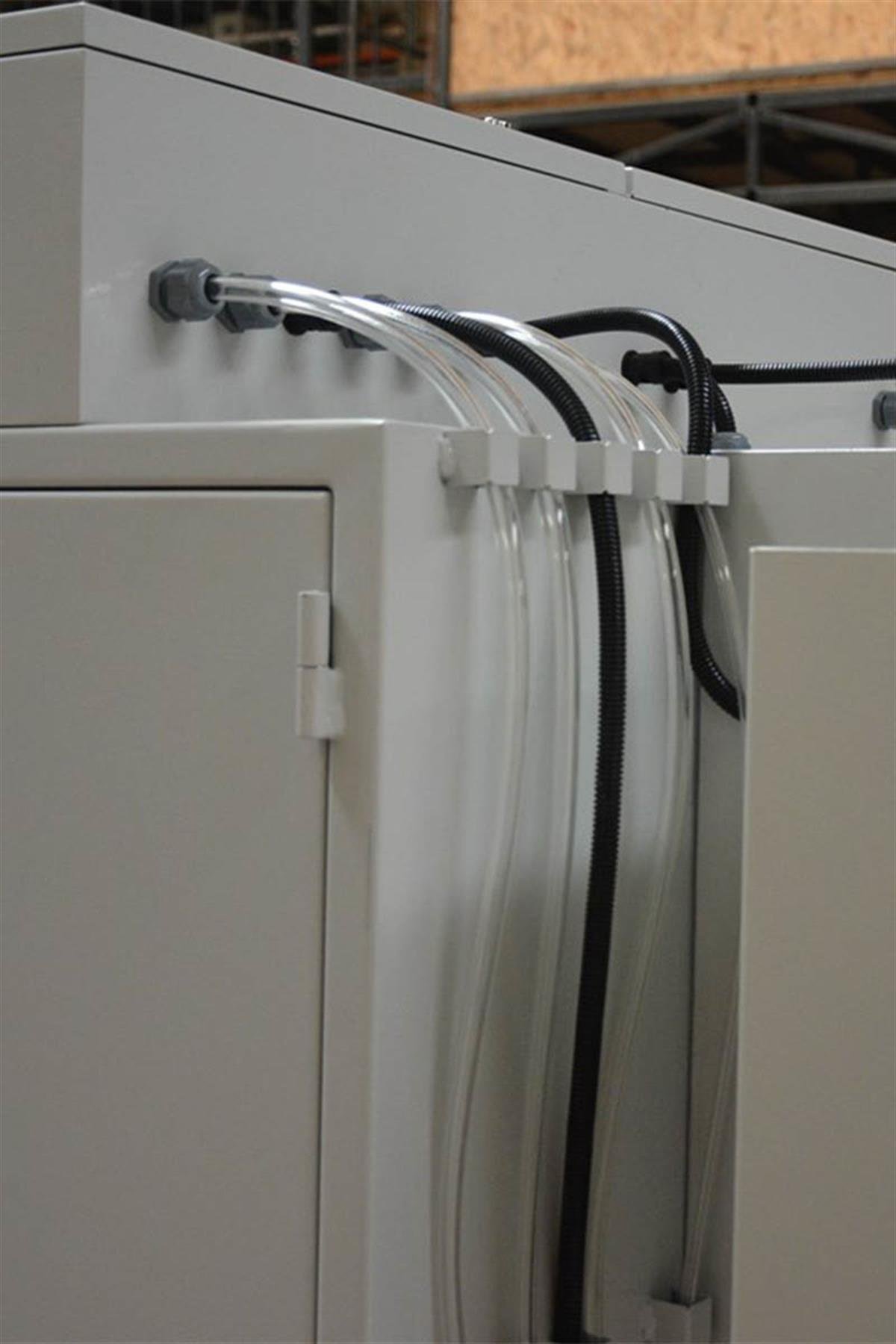 REFSAN SANDING CABINET