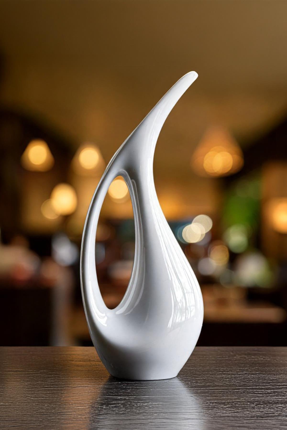 Pelican Vase Tile Bisque