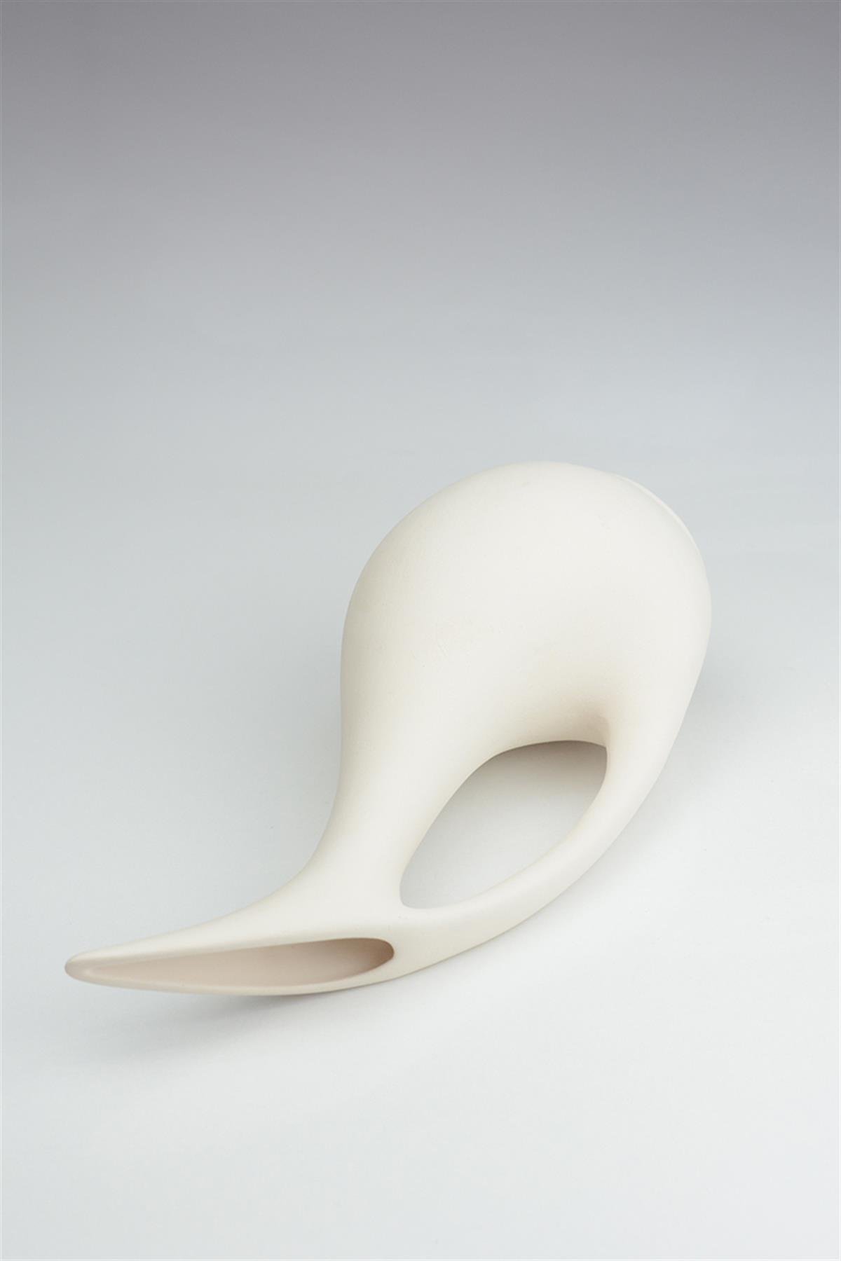 PELICAN VASE | TILE BISQUE