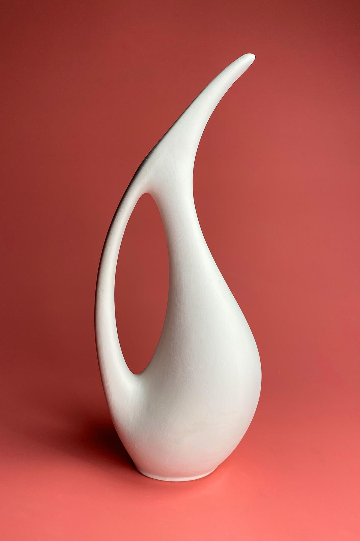 Pelican Vase Tile Bisque