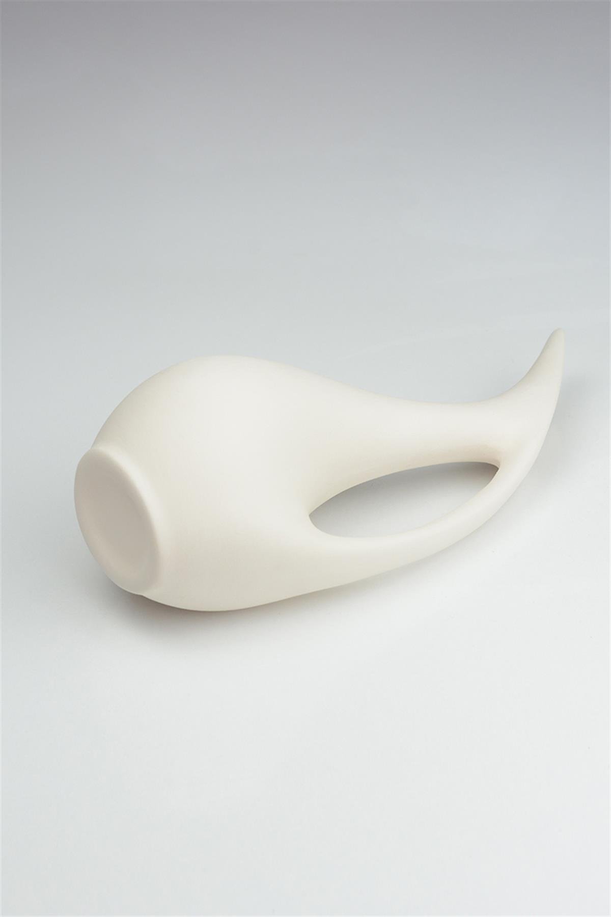 PELICAN VASE | TILE BISQUE