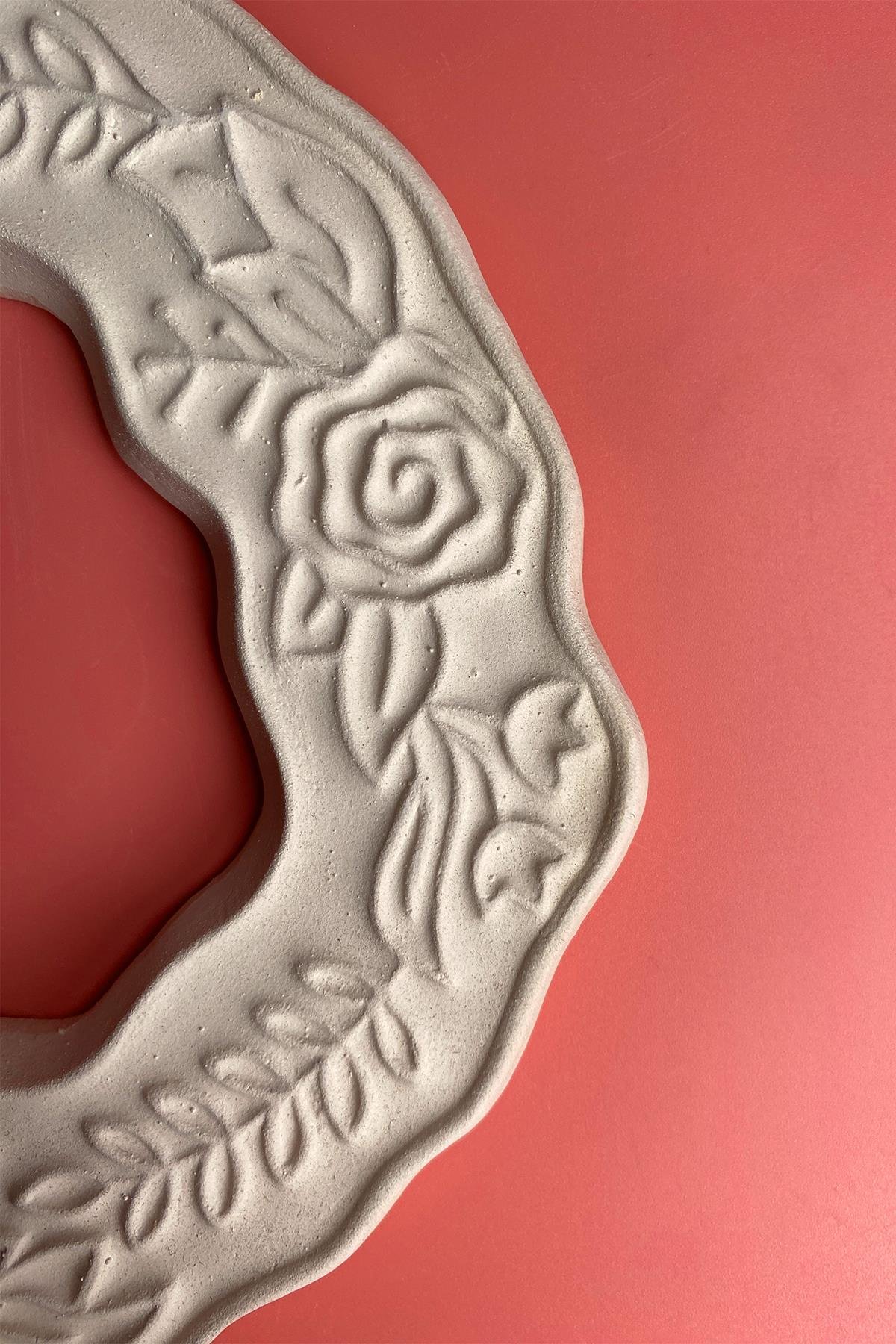 Round Decorated Frame Ceramic Bisque