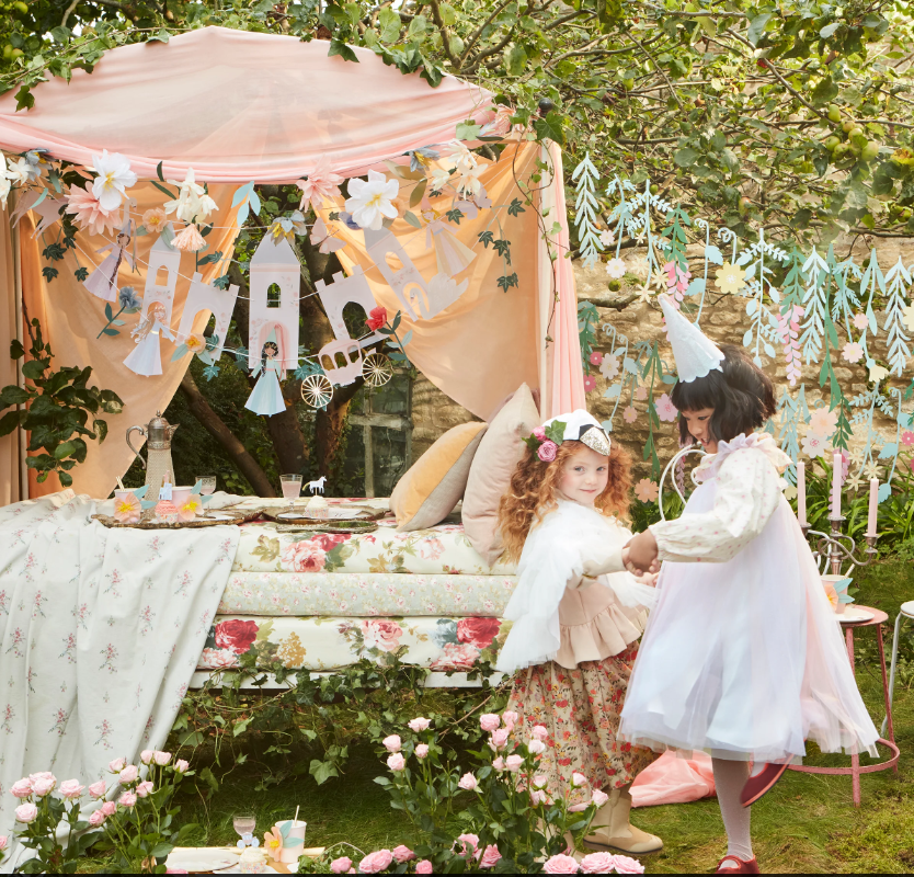 Meri Meri - Princess Party Garland - Prenses Asılan Süs Asılan Süsler