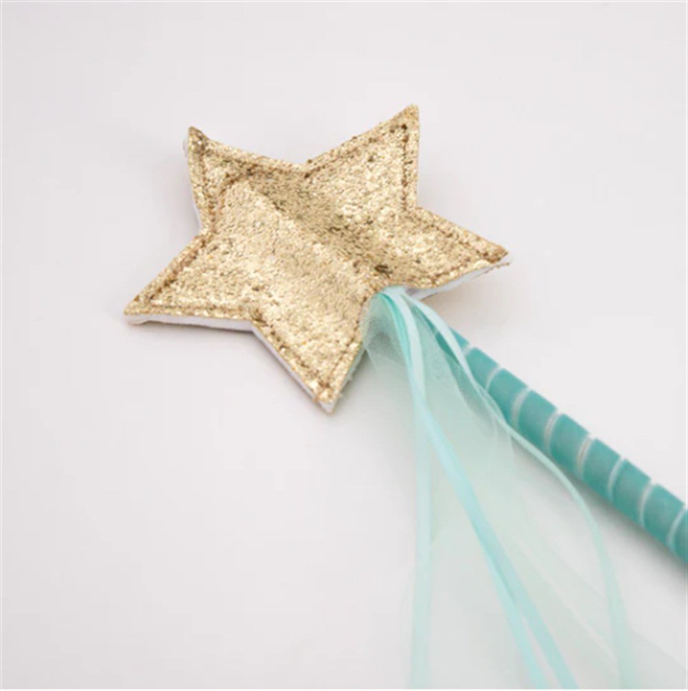 Ikon Pelerin & Değnek Gizden Gelenler