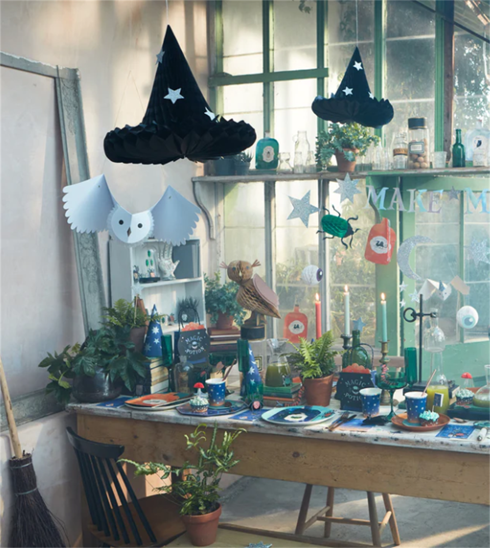 Meri Meri - Hanging Honeycomb Witch Hat Decorations - Cadı Şapka Dekorları (3'lü) Gizden Gelenler