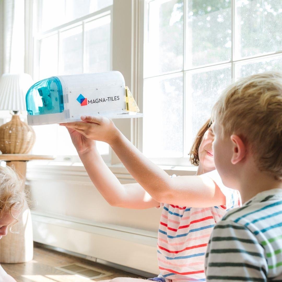 Magna-Tiles Space + microMAGS - Uzay 32 Parça Mıknatıslı Oyunlar