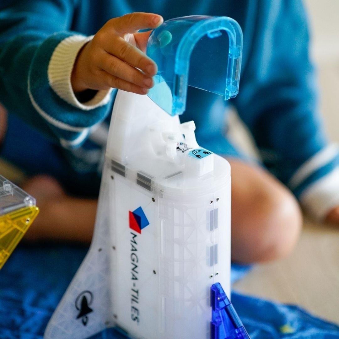 Magna-Tiles Space + microMAGS - Uzay 32 Parça Mıknatıslı Oyunlar