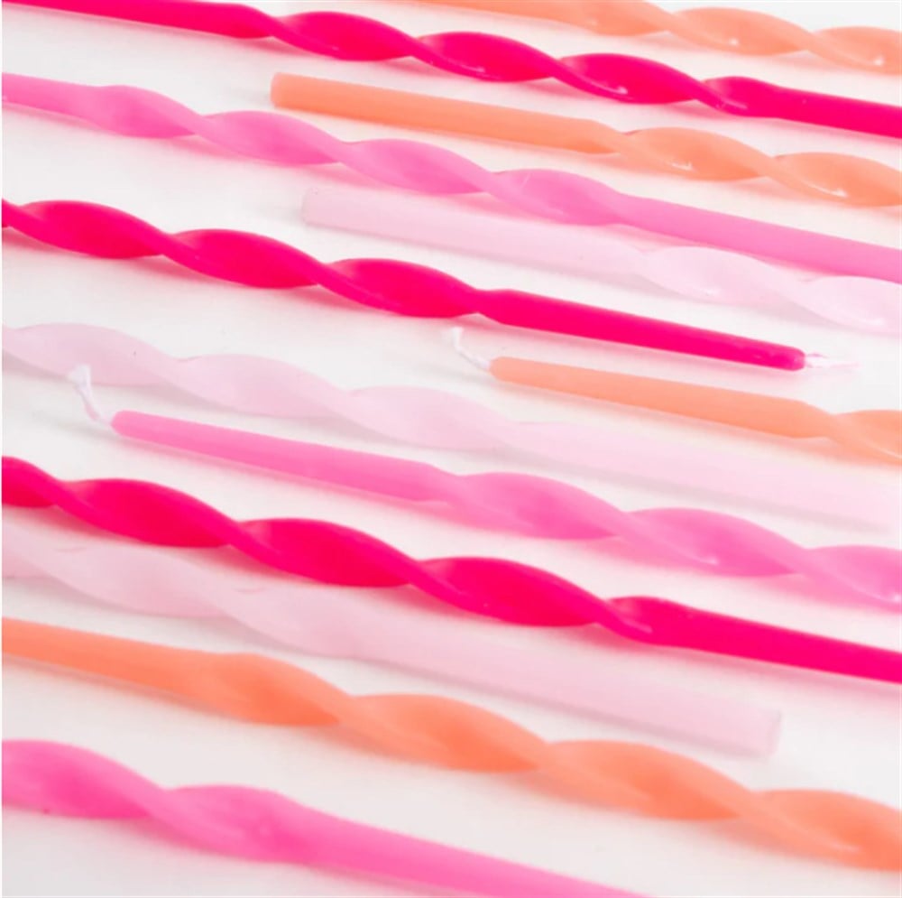 Meri Meri - Pink Twisted Long Candles - Pembe Kıvrımlı Uzun Mumlar - 16lı Mumlar