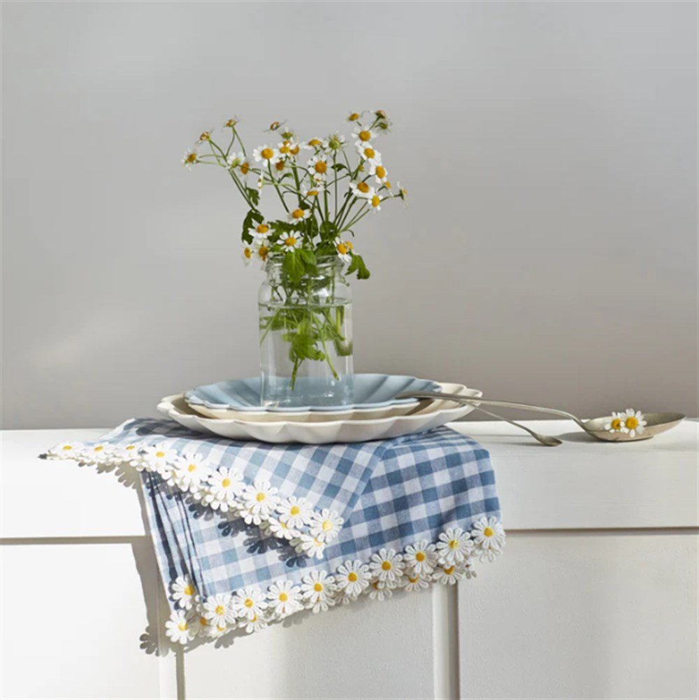 Meri Meri - Daisy Edge Gingham Napkins - Papatya Detaylı Pötikare Kumaş Peçeteler - 4'lü Peçeteler