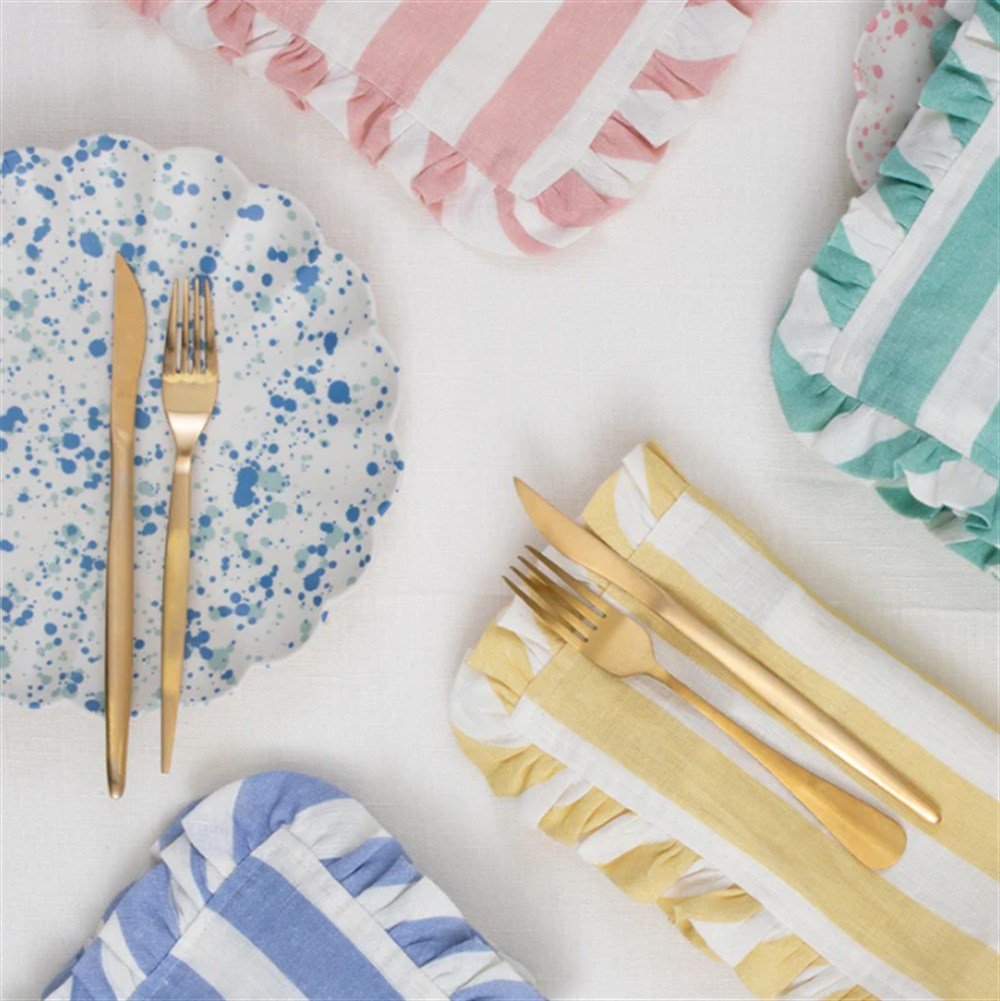 Meri Meri - Stripe Ruffle Napkins - Şerit Fırfırlı Kumaş Peçeteler - 4'lü Peçeteler