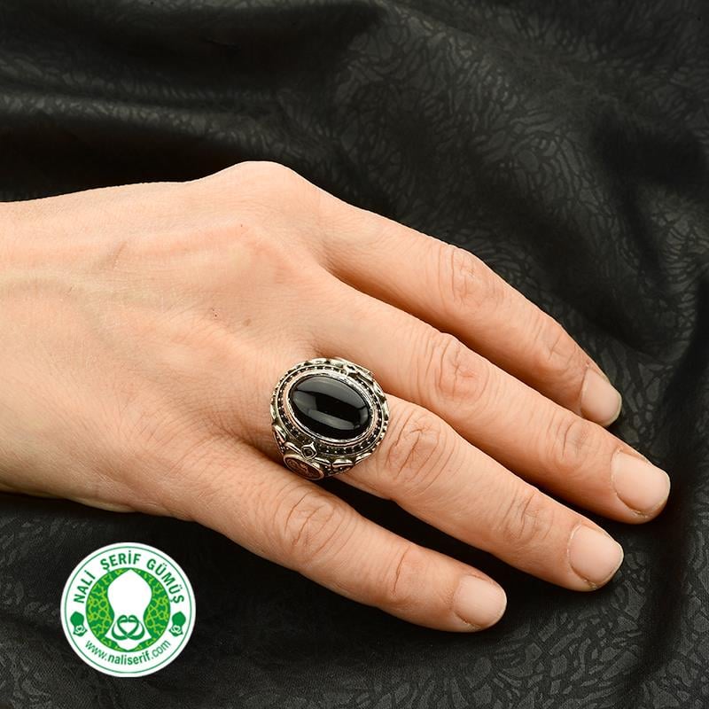 Değişebilir Yan Sembollü Oval Kasalı Siyah Akik Taşlı Gümüş Erkek Yüzük