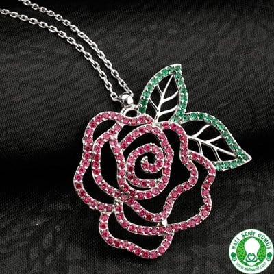 Gül Zümrüt Yeşili Ruby Taşlı 925 Ayar Gümüş Bayan Kolyesi