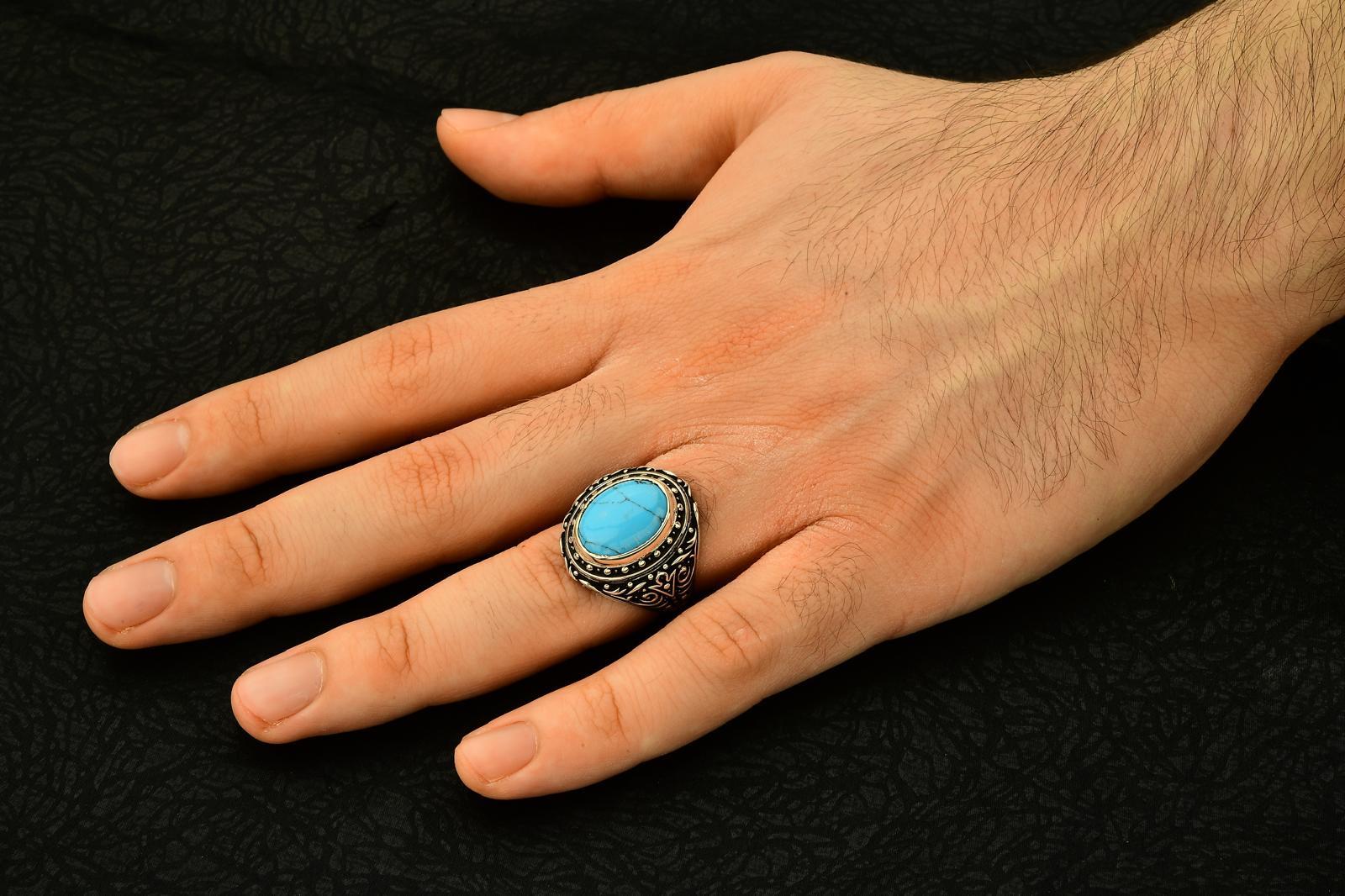 Kabartma Desen İşlemeli Turkuaz Firuze Taşlı Oval Kasa 925 Ayar Erkek Gümüş Yüzük