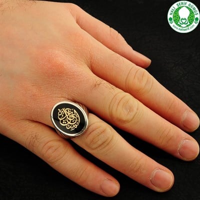 Kördüğüm Gibi Yazılı Siyah 925 Ayar Gümüş Erkek Yüzüğü