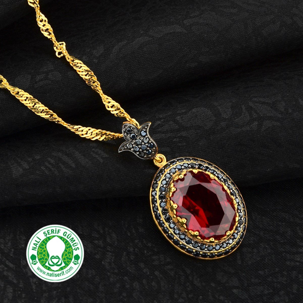 Lale Zincir Sallantılı Onixs Siyah Kenar Taşlı 12.16 Brown Oval Taşlı Gümüş Altın Kaplamalı Bayan Kolye