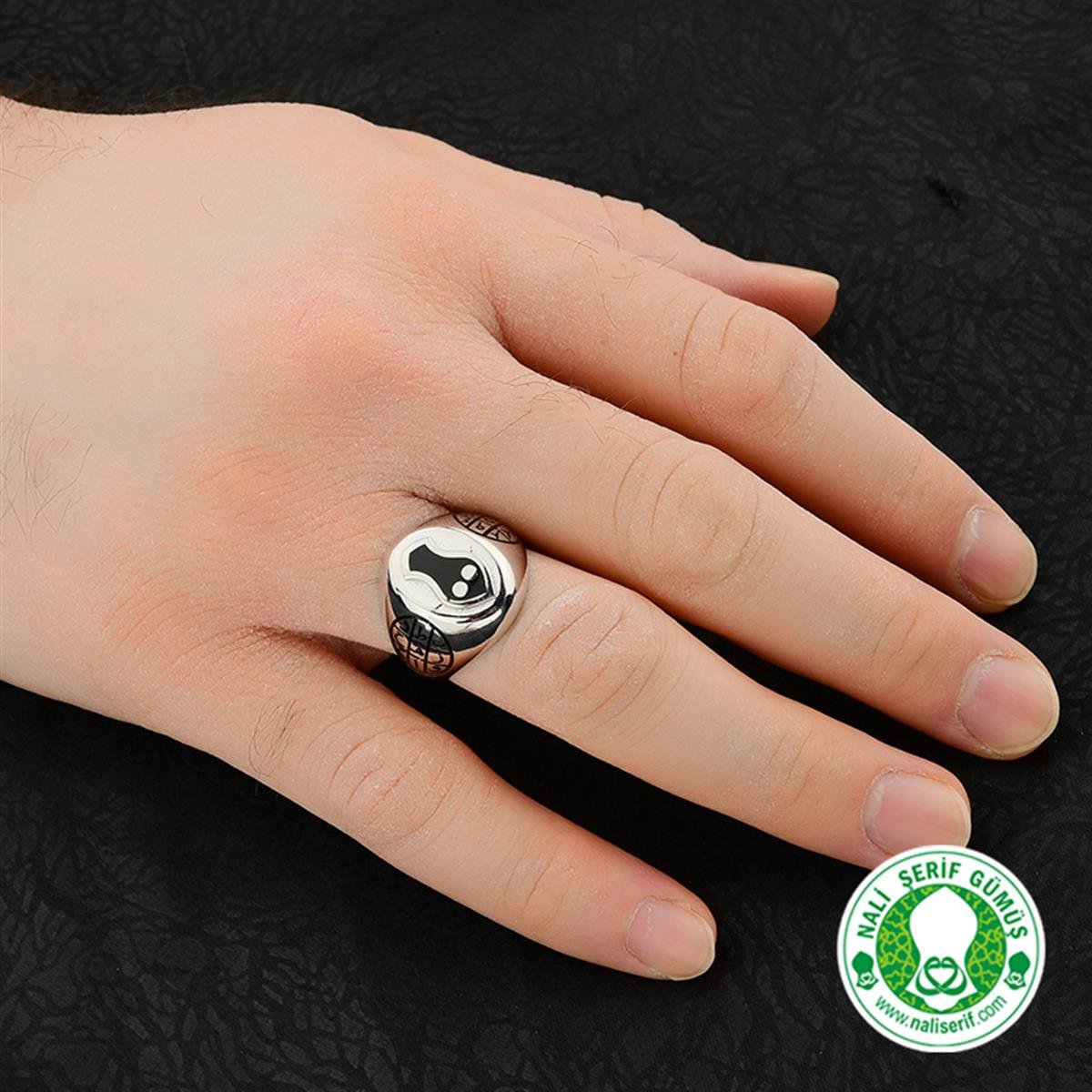 Oval Siyah Mineli Ebced Rakamlı Nali Şerif 925 Ayar Gümüş Erkek Yüzük