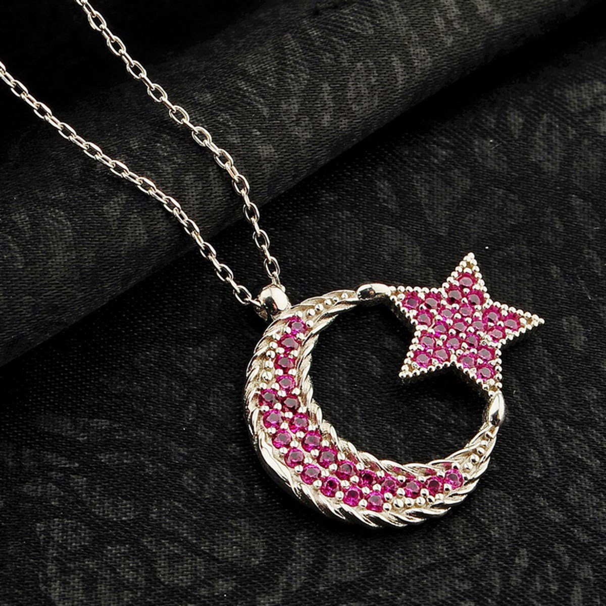 Ruby Kırmızı Zirkon Taşlı Burgu İşlemeli Gümüş Bayan Kolye Zincirli