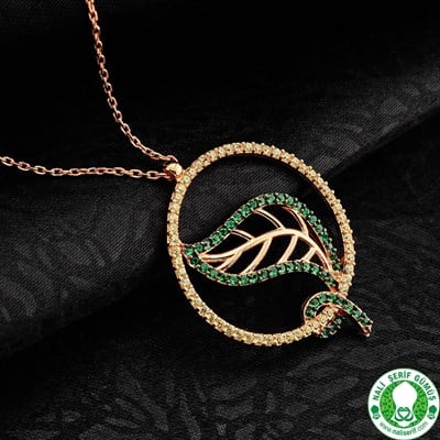 Yaprak Zümrüt Yeşil Taşlı Roz Kaplama 925 Ayar Gümüş Bayan Kolyesi