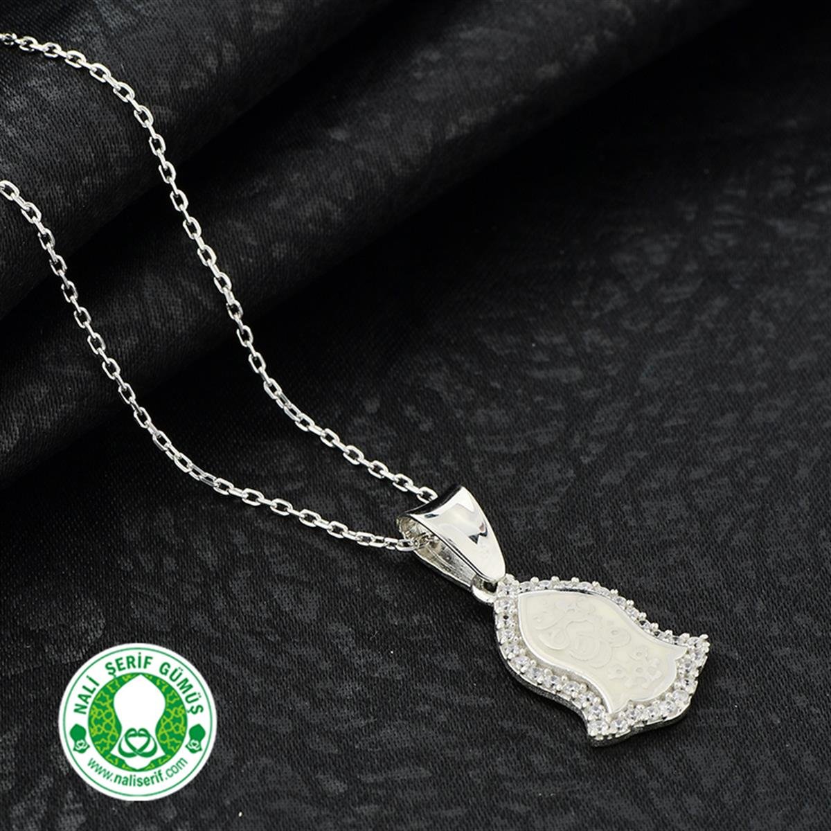 Zirkon Taşlı Beyaz Mineli Gümüş Nali Şerif Bayan Kolye