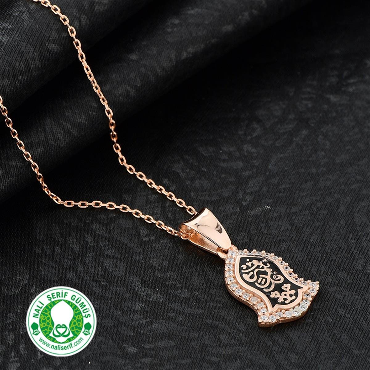 Zirkon Taşlı Siyah Mineli Roz Kaplamalı Gümüş Nali Şerif Bayan Kolye