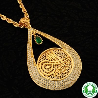 Zümrüt Yeşil Taşlı Altın Kaplamalı Osmanlı Tuğralı 925 Ayar Gümüş Kolye ve Zinciri