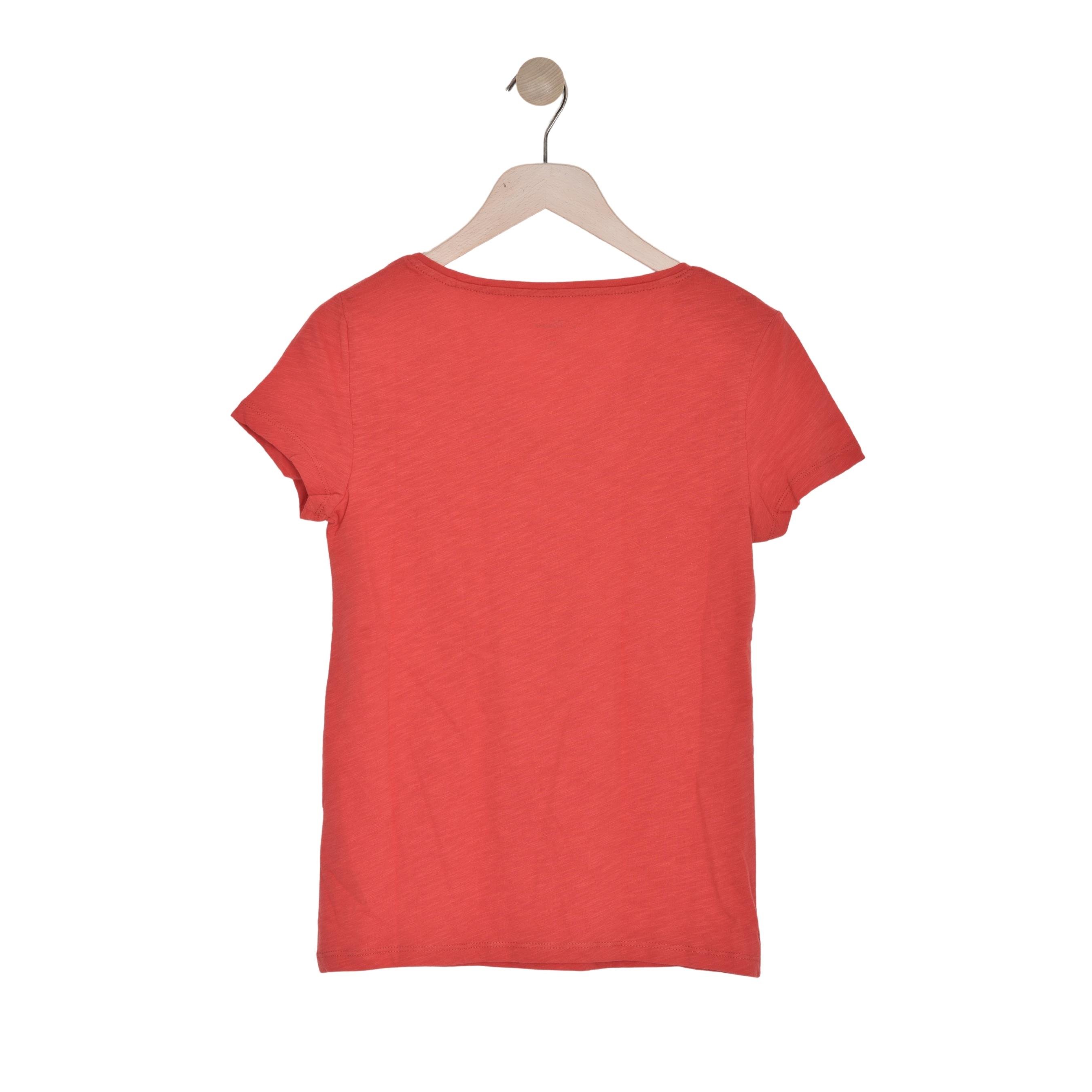 672537321004MAVI JEANS M168260-30734 KADIN T-SHIRT  KIRMIZI